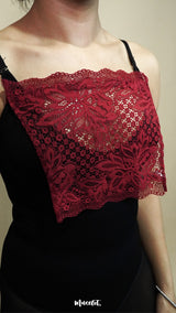 Lacy Mockers