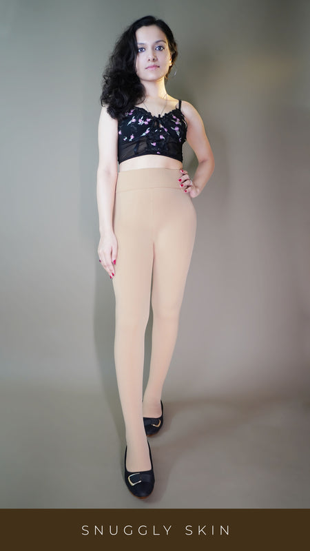 A model wearing comfortable skin-colored warm stockings, showcasing their soft, snug fit that ensures both warmth and comfort. The natural skin tone adds a sleek, versatile touch-Muselot