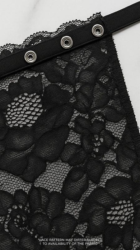 Close-up of Lacy Black Mockers hook strip, highlighting the adjustable fastening and intricate lace detailing for a secure, elegant fit – Muselot.