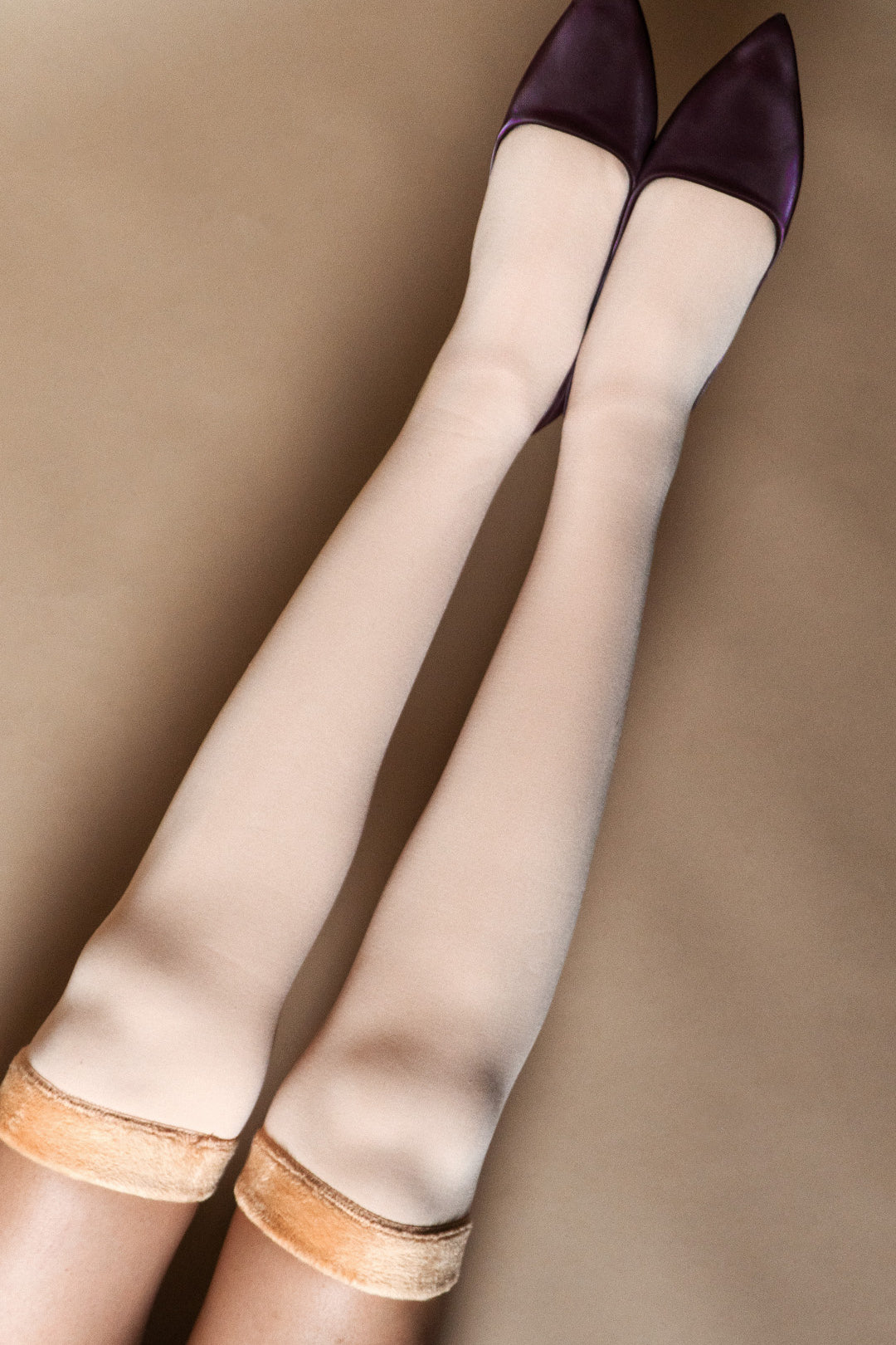 skin_fur_lined_knee_high_furry_beige_warm_socks_winter_18.jpg