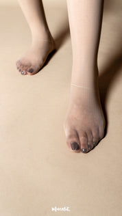 Silky Glossy Premium Skin Semi-Sheer Stockings