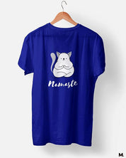 Muselot's Royal lue t-shirt printed with Namaste! for yoga and cat lovers.